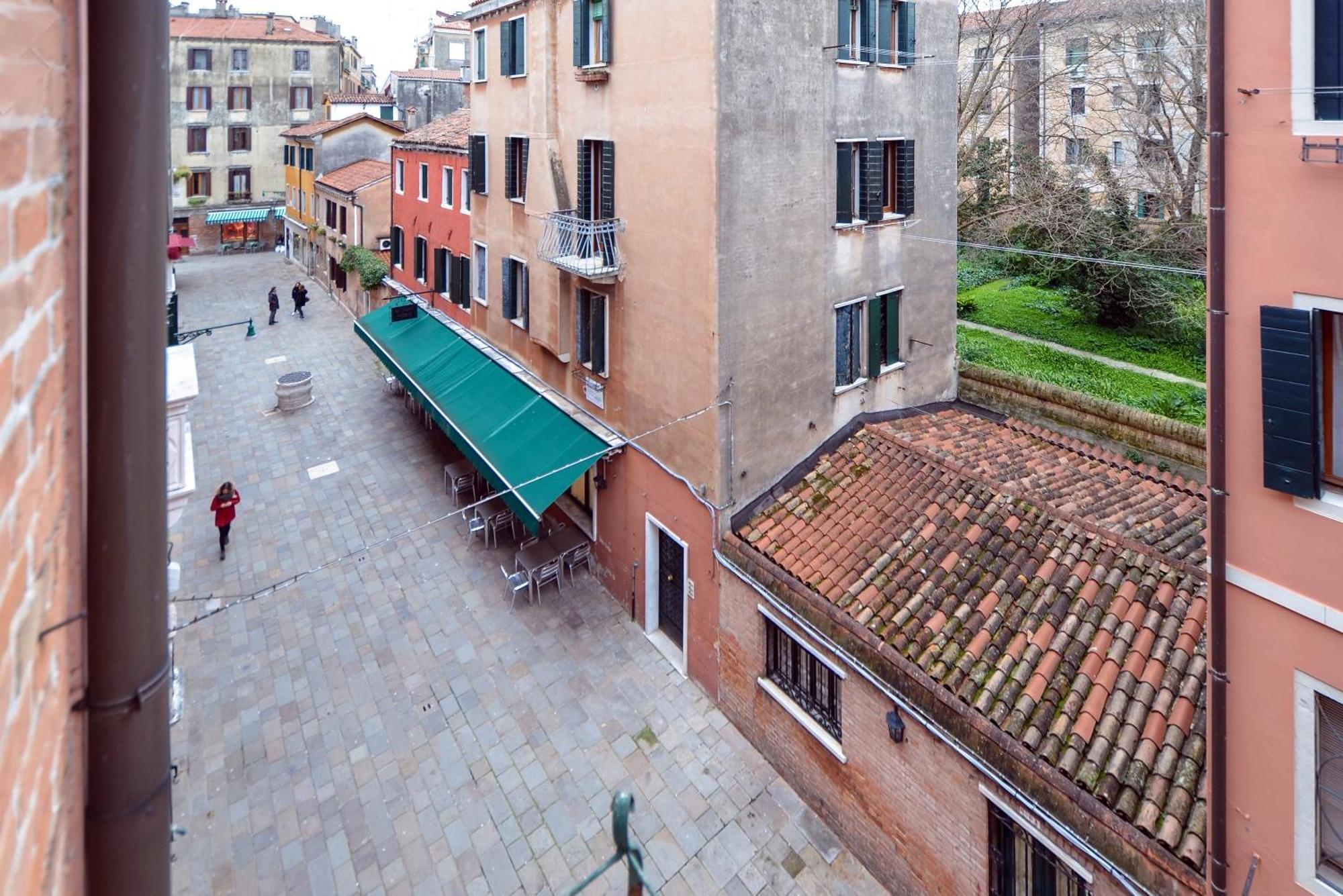 Apartamento ARRIVING by TRAIN#2 - quiet, 4pax, internet Venecia Exterior foto