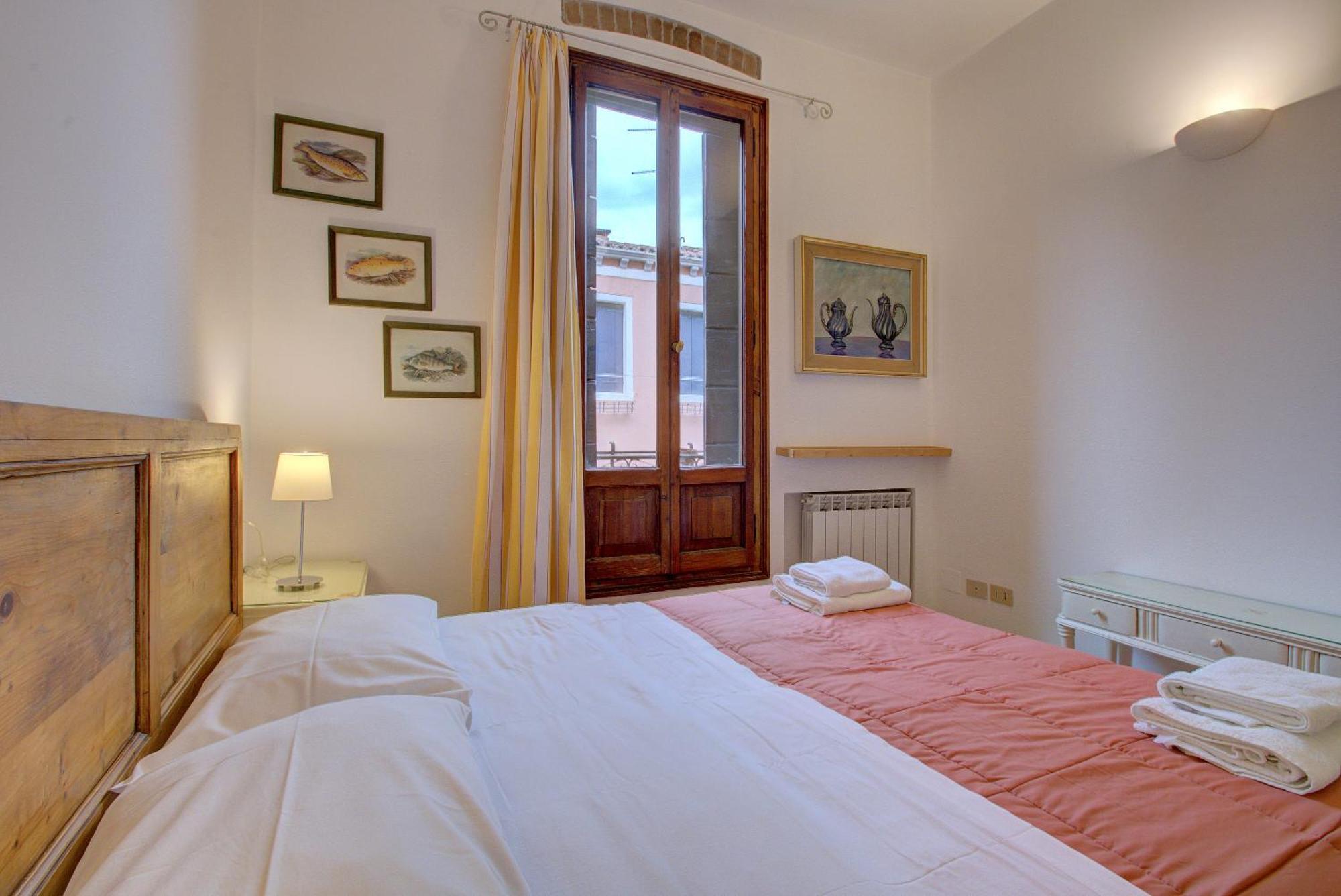 Apartamento ARRIVING by TRAIN#2 - quiet, 4pax, internet Venecia Exterior foto